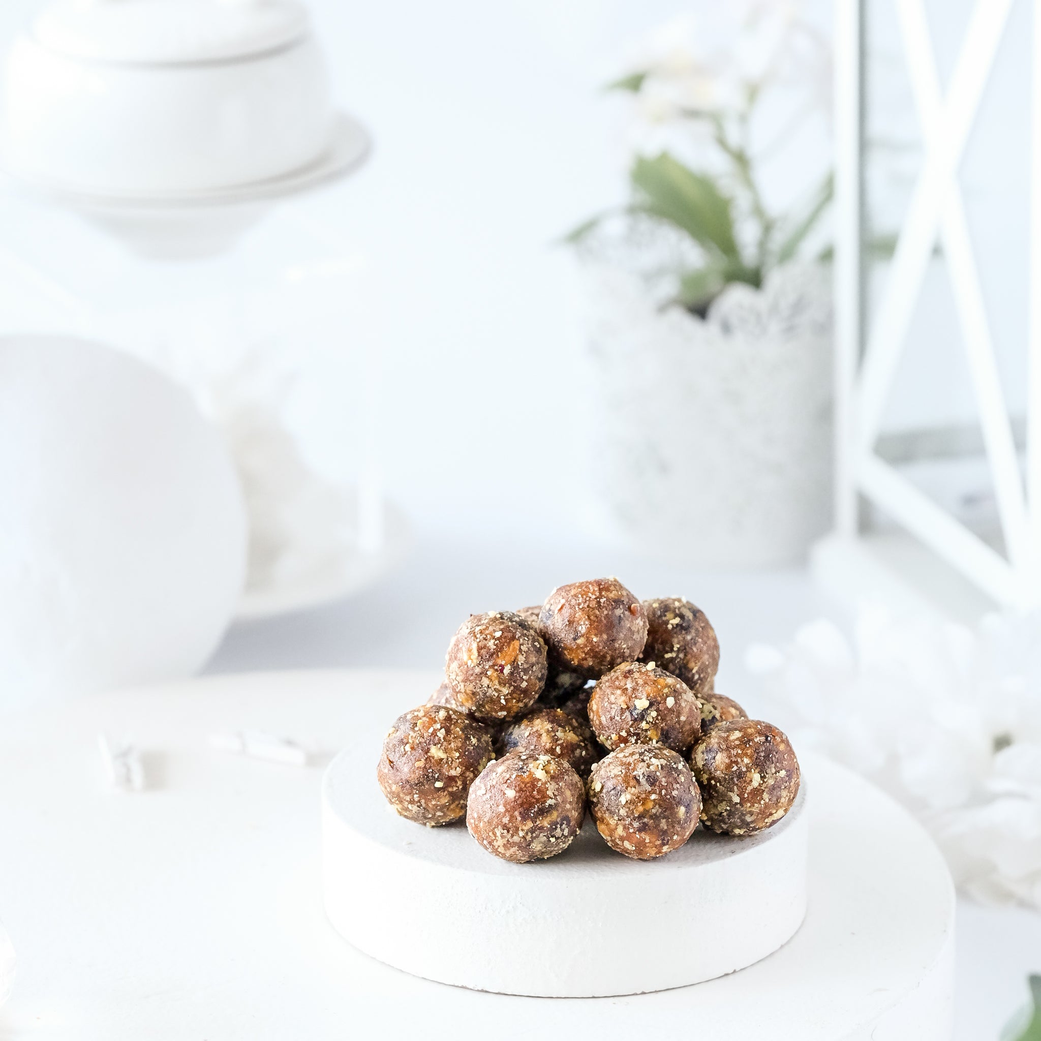 Fusion Bites Of Dates And Nuts